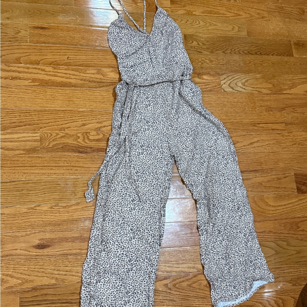 New Abercrombie Leopard Jumpsuit
